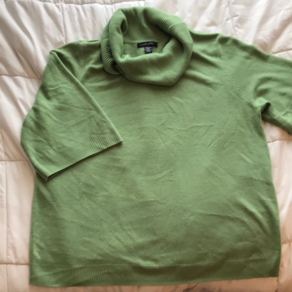 Green cowl neck sweater. Size 2X. Half sleeve.
